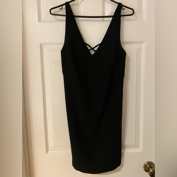 Beautiful zara simple dress - Picture 1 of 3